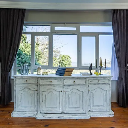 Villa Marvelous Villa With Impressive Garden In Kartepe *